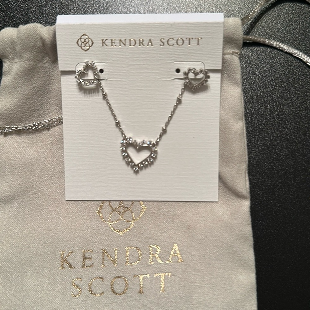 Kendra Scott earring and necklace set